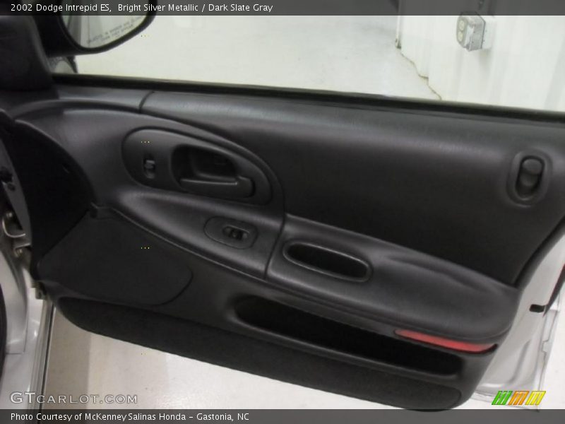 Bright Silver Metallic / Dark Slate Gray 2002 Dodge Intrepid ES