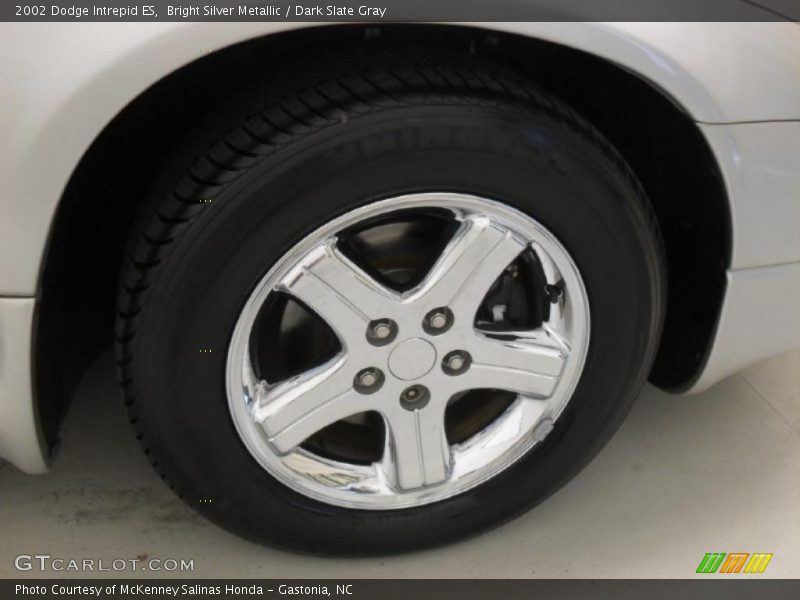 Bright Silver Metallic / Dark Slate Gray 2002 Dodge Intrepid ES