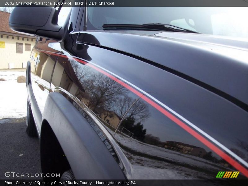 Black / Dark Charcoal 2003 Chevrolet Avalanche 1500 4x4