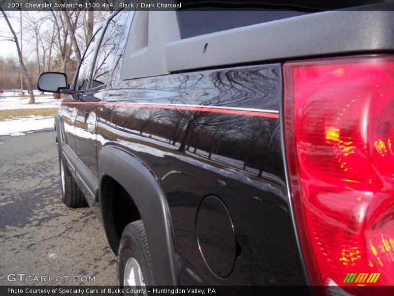 Black / Dark Charcoal 2003 Chevrolet Avalanche 1500 4x4