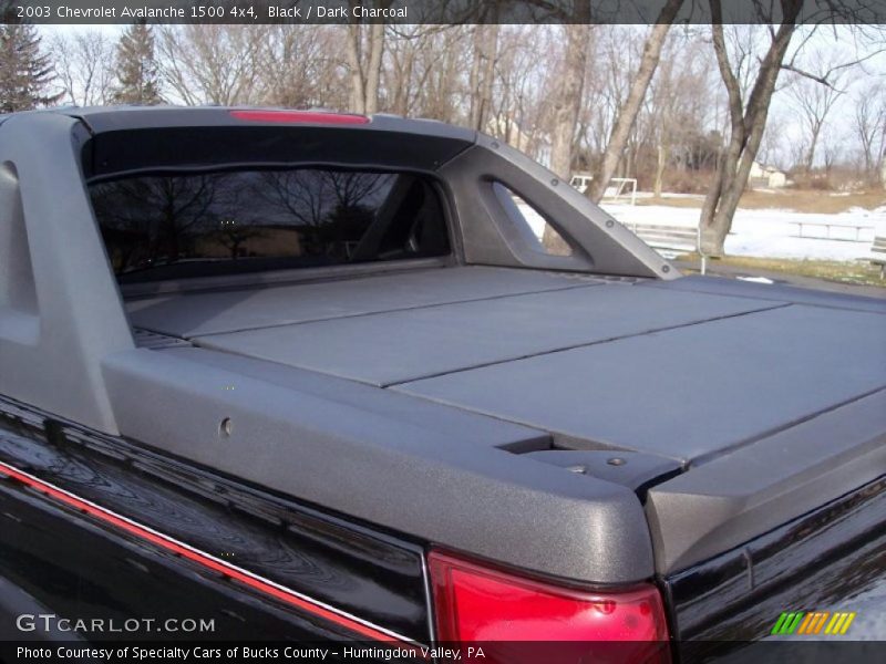 Black / Dark Charcoal 2003 Chevrolet Avalanche 1500 4x4