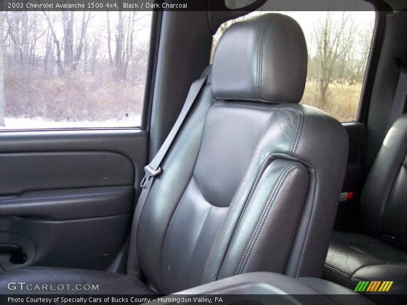 Black / Dark Charcoal 2003 Chevrolet Avalanche 1500 4x4