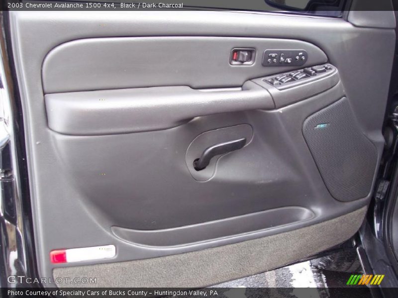 Black / Dark Charcoal 2003 Chevrolet Avalanche 1500 4x4