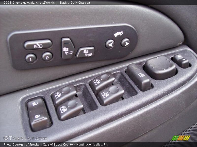 Black / Dark Charcoal 2003 Chevrolet Avalanche 1500 4x4