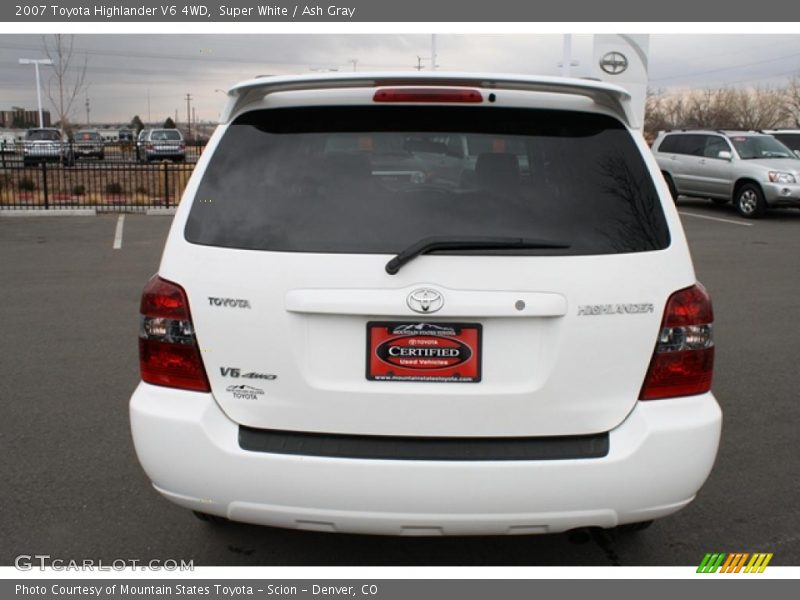Super White / Ash Gray 2007 Toyota Highlander V6 4WD