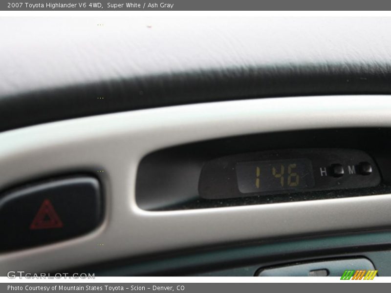 Super White / Ash Gray 2007 Toyota Highlander V6 4WD