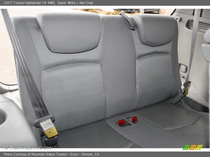 Super White / Ash Gray 2007 Toyota Highlander V6 4WD