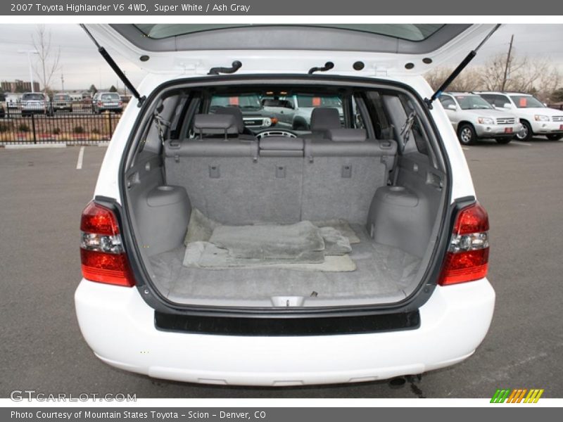 Super White / Ash Gray 2007 Toyota Highlander V6 4WD