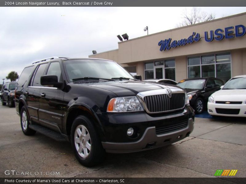 Black Clearcoat / Dove Grey 2004 Lincoln Navigator Luxury