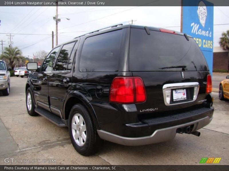 Black Clearcoat / Dove Grey 2004 Lincoln Navigator Luxury