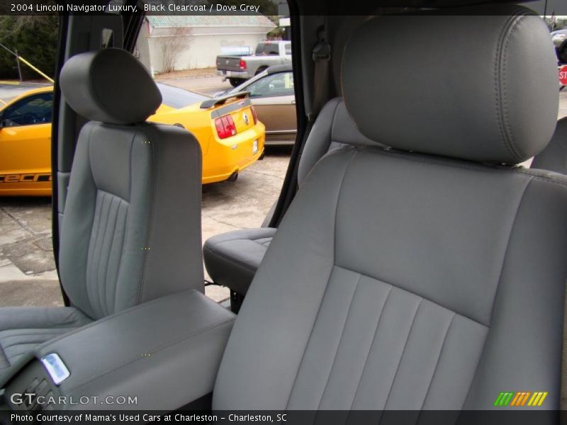 Black Clearcoat / Dove Grey 2004 Lincoln Navigator Luxury