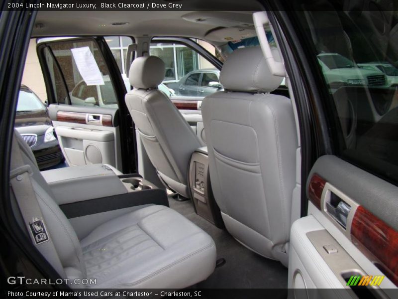 Black Clearcoat / Dove Grey 2004 Lincoln Navigator Luxury