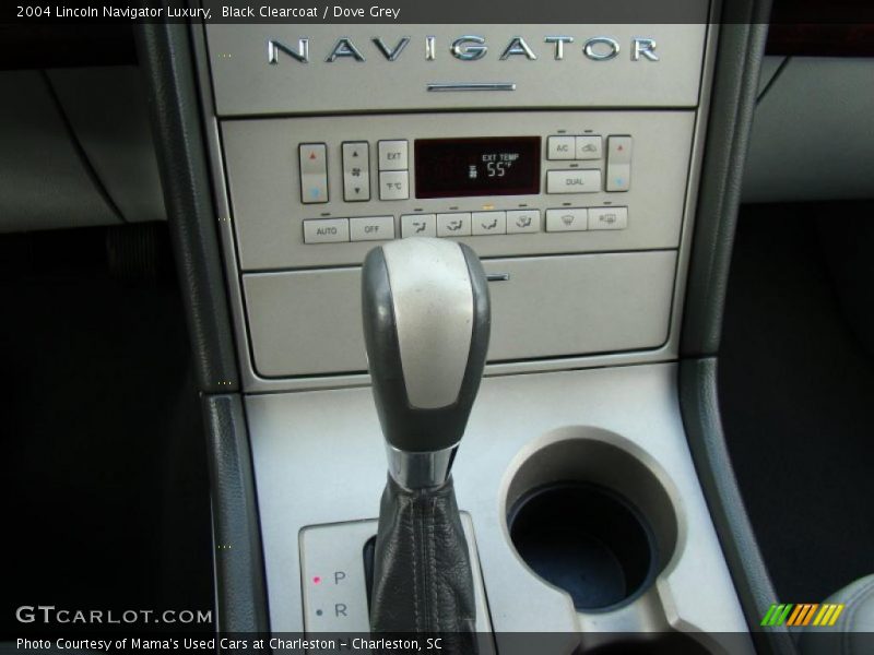 Black Clearcoat / Dove Grey 2004 Lincoln Navigator Luxury