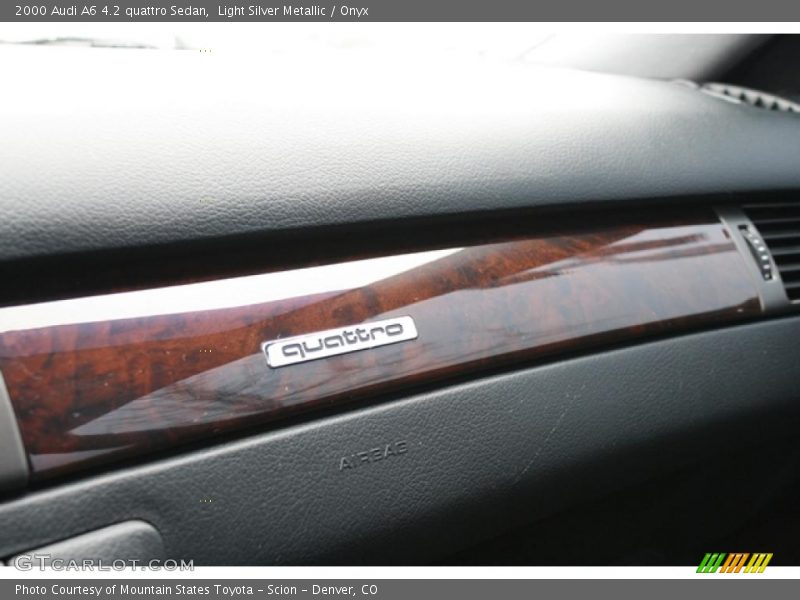 Light Silver Metallic / Onyx 2000 Audi A6 4.2 quattro Sedan