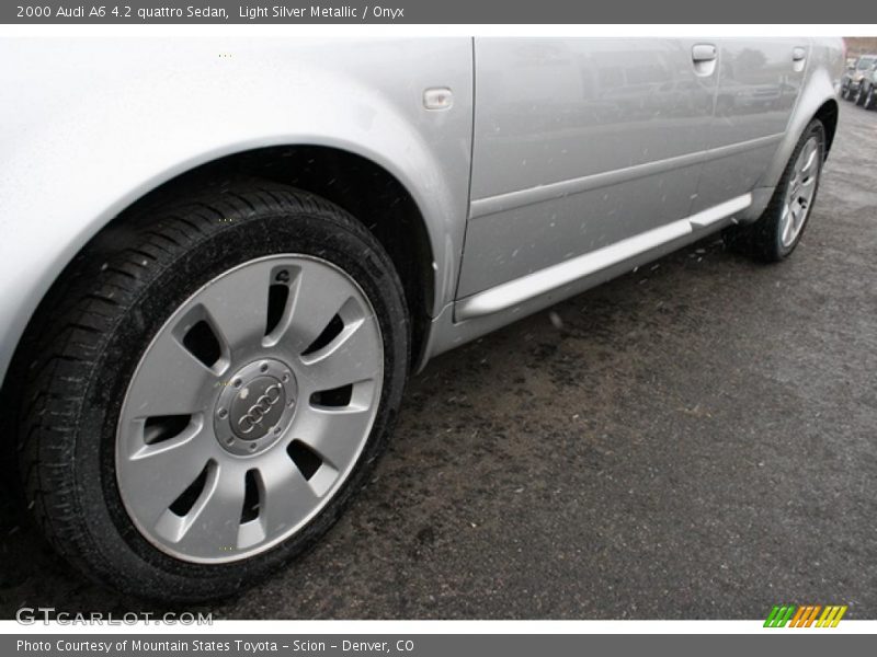 Light Silver Metallic / Onyx 2000 Audi A6 4.2 quattro Sedan
