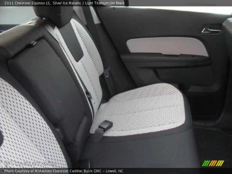 Silver Ice Metallic / Light Titanium/Jet Black 2011 Chevrolet Equinox LS