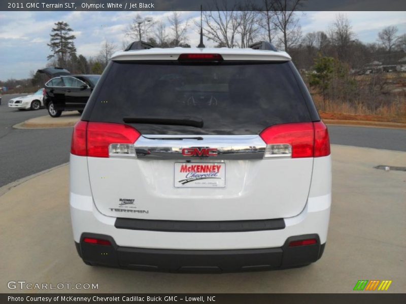 Olympic White / Jet Black 2011 GMC Terrain SLT