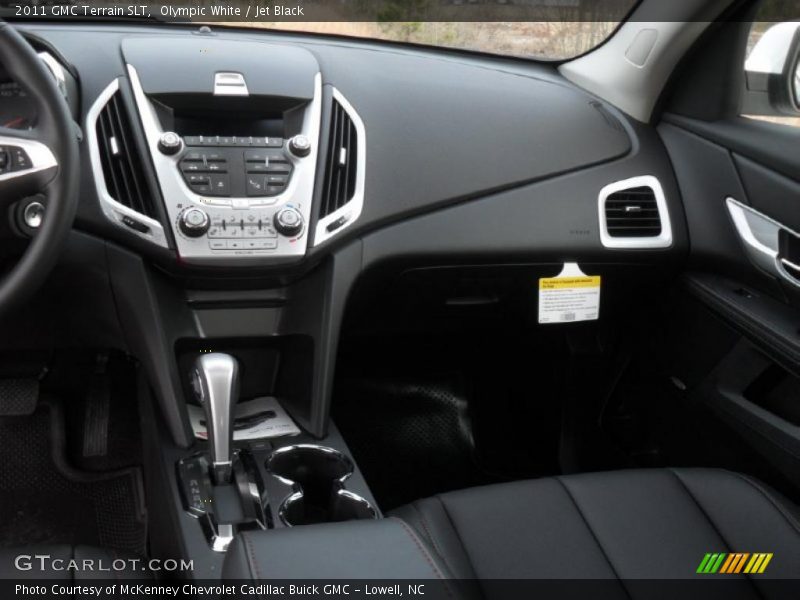Olympic White / Jet Black 2011 GMC Terrain SLT