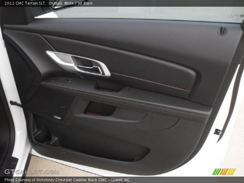 Olympic White / Jet Black 2011 GMC Terrain SLT