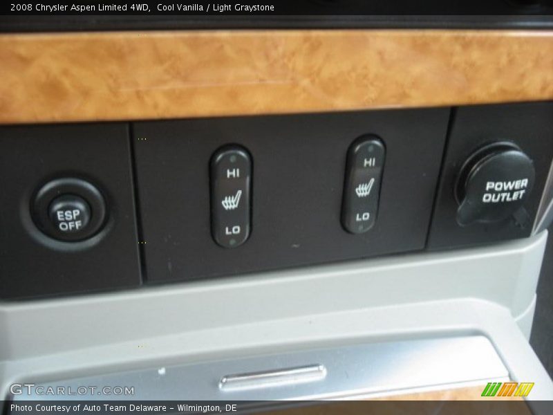 Cool Vanilla / Light Graystone 2008 Chrysler Aspen Limited 4WD