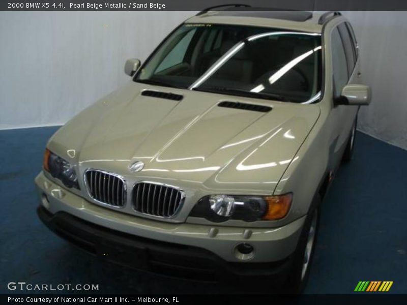 Pearl Beige Metallic / Sand Beige 2000 BMW X5 4.4i