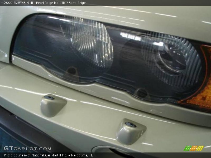 Pearl Beige Metallic / Sand Beige 2000 BMW X5 4.4i