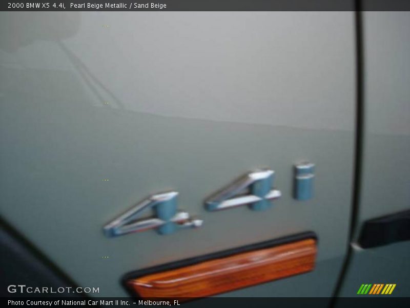 Pearl Beige Metallic / Sand Beige 2000 BMW X5 4.4i