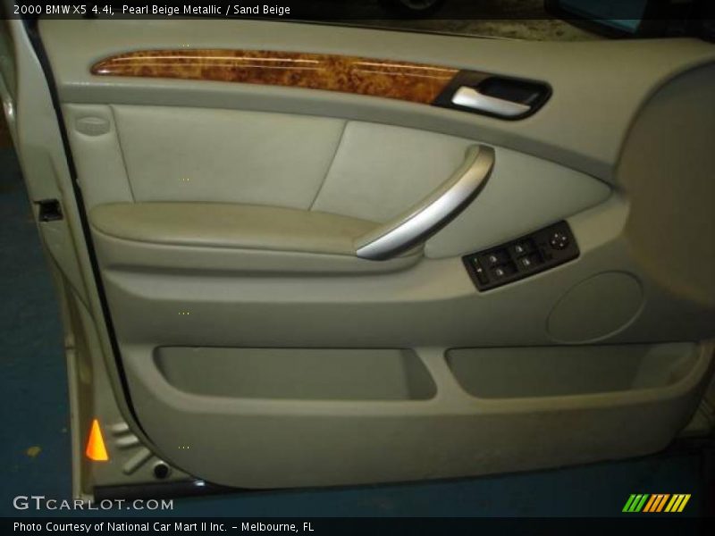 Pearl Beige Metallic / Sand Beige 2000 BMW X5 4.4i