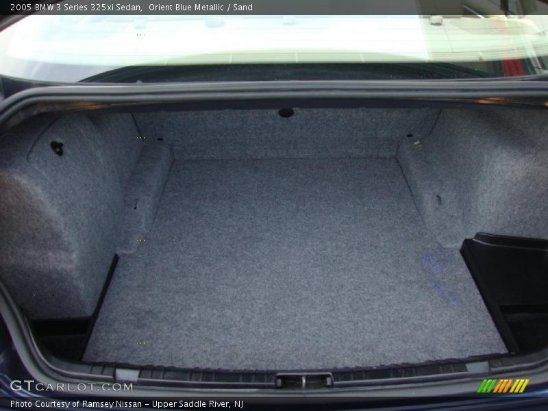 Orient Blue Metallic / Sand 2005 BMW 3 Series 325xi Sedan