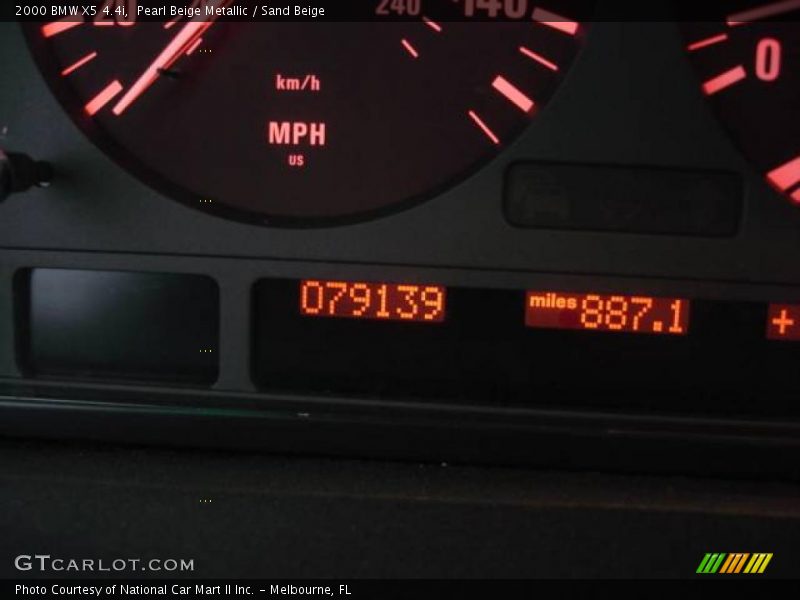 Pearl Beige Metallic / Sand Beige 2000 BMW X5 4.4i