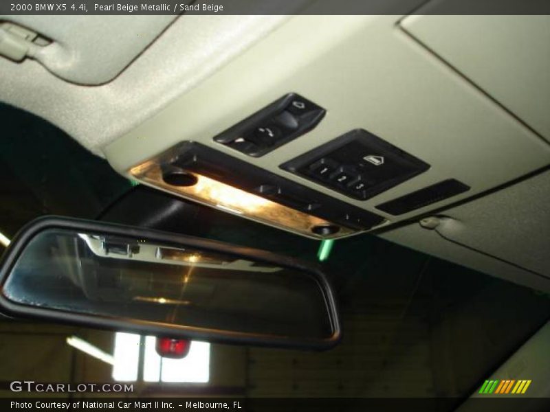 Pearl Beige Metallic / Sand Beige 2000 BMW X5 4.4i