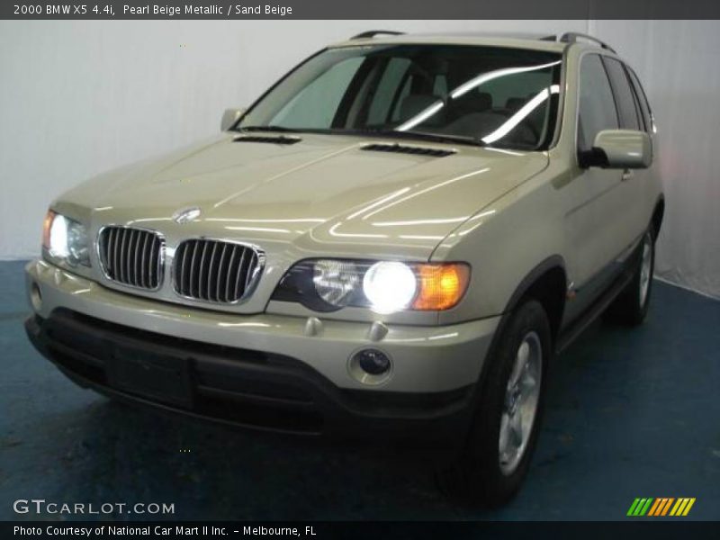 Pearl Beige Metallic / Sand Beige 2000 BMW X5 4.4i