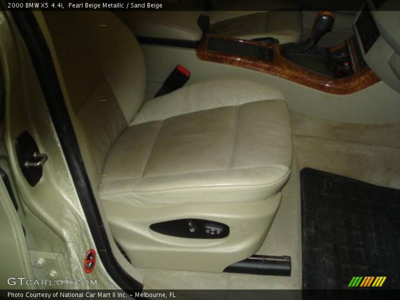 Pearl Beige Metallic / Sand Beige 2000 BMW X5 4.4i