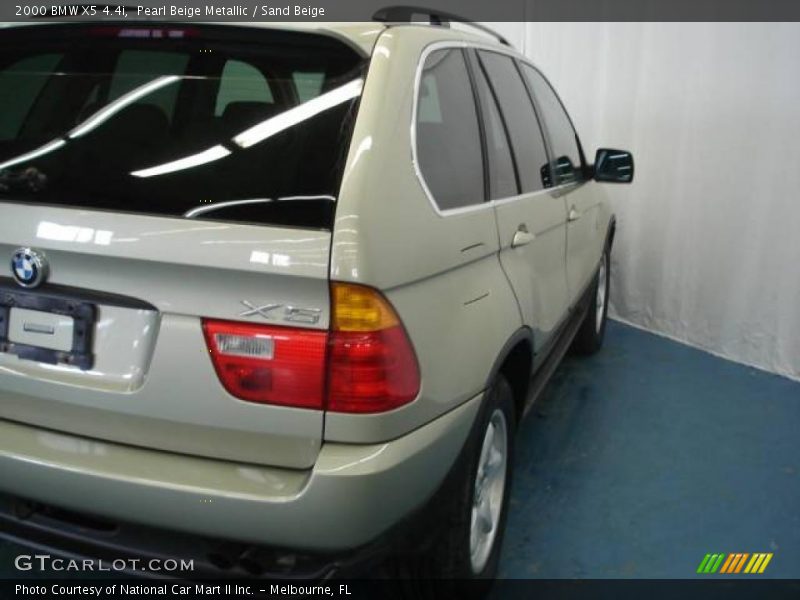 Pearl Beige Metallic / Sand Beige 2000 BMW X5 4.4i