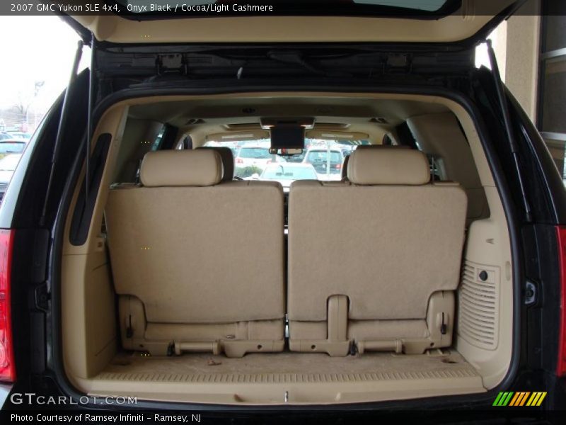 Onyx Black / Cocoa/Light Cashmere 2007 GMC Yukon SLE 4x4