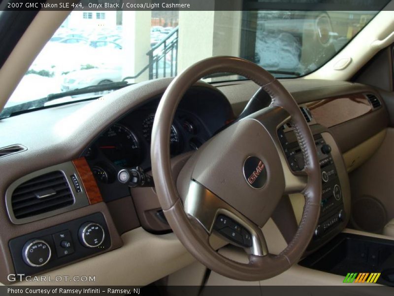 Onyx Black / Cocoa/Light Cashmere 2007 GMC Yukon SLE 4x4