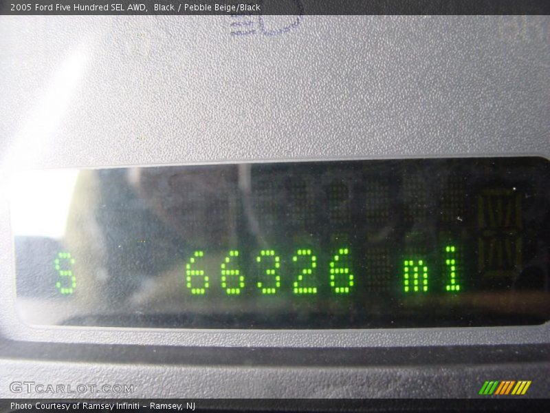 Black / Pebble Beige/Black 2005 Ford Five Hundred SEL AWD