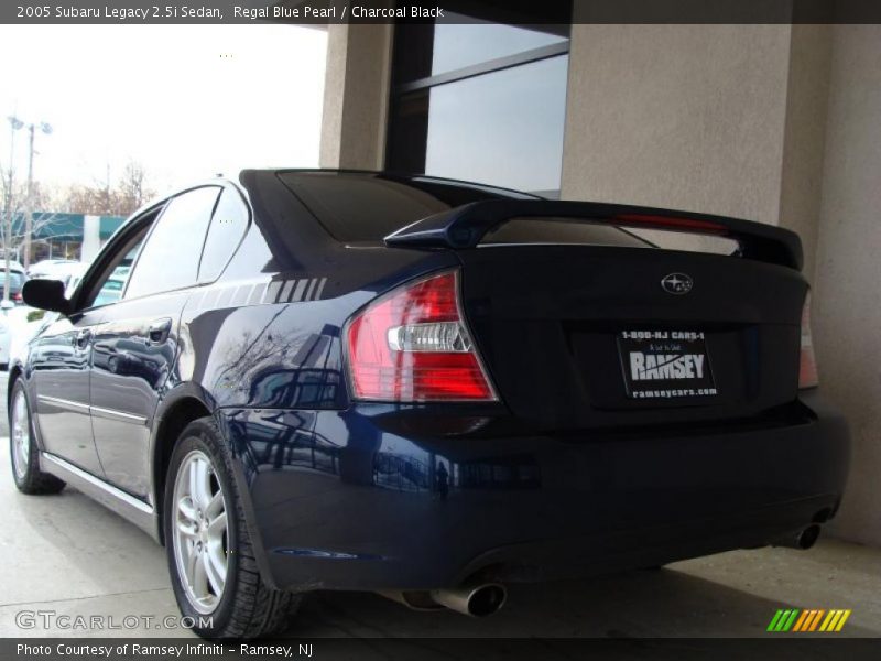 Regal Blue Pearl / Charcoal Black 2005 Subaru Legacy 2.5i Sedan