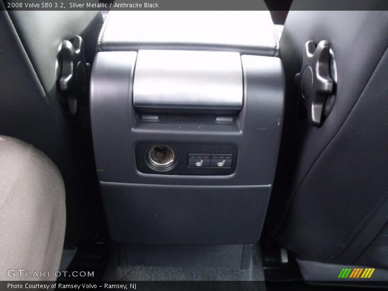 Silver Metallic / Anthracite Black 2008 Volvo S80 3.2