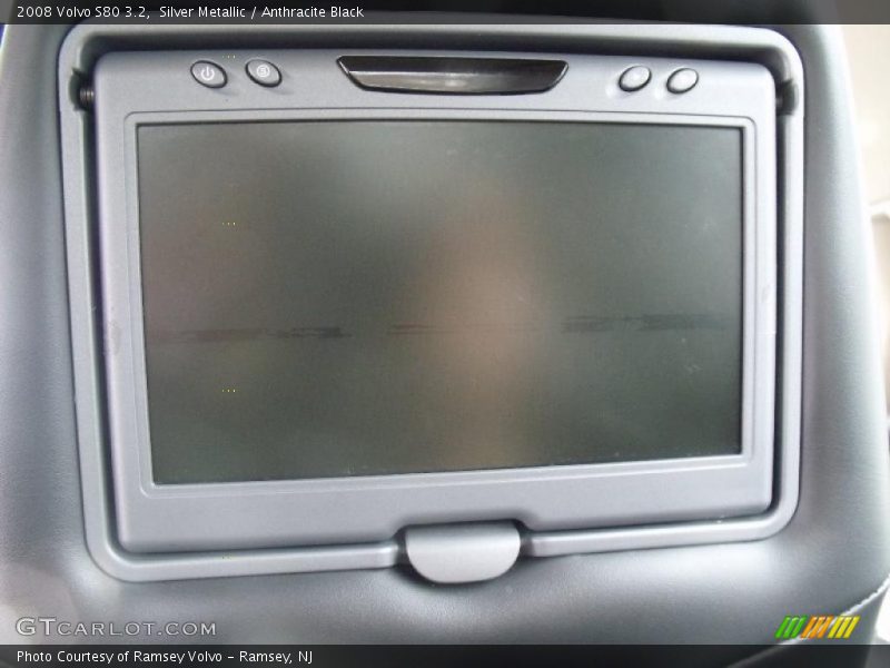 Silver Metallic / Anthracite Black 2008 Volvo S80 3.2