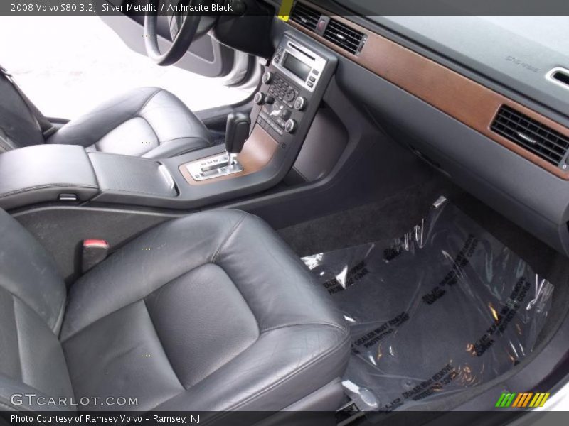 Silver Metallic / Anthracite Black 2008 Volvo S80 3.2