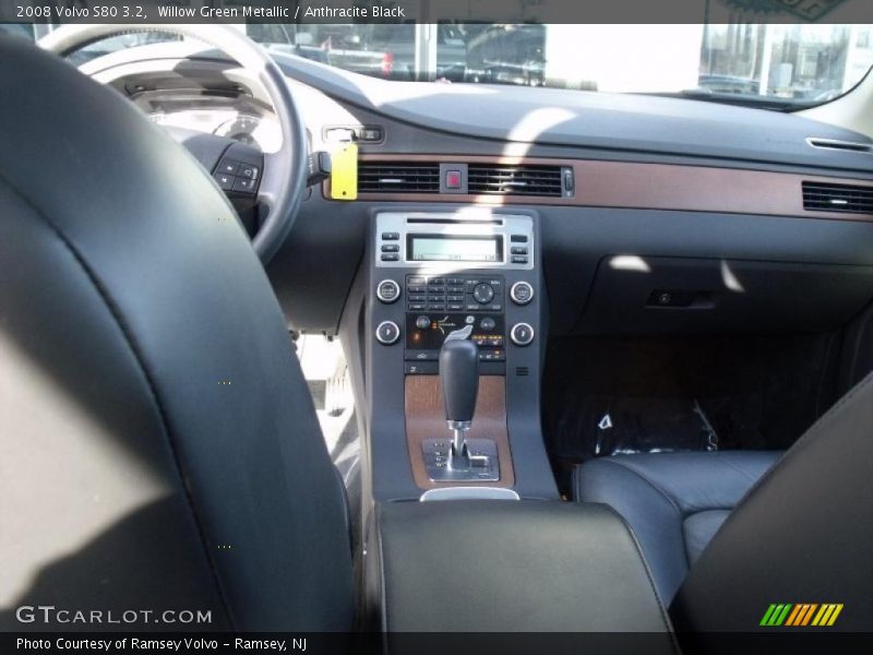 Willow Green Metallic / Anthracite Black 2008 Volvo S80 3.2