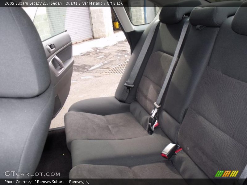 Quartz Silver Metallic / Off Black 2009 Subaru Legacy 2.5i Sedan