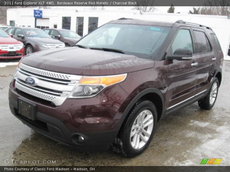 Front 3/4 View of 2011 Explorer XLT 4WD