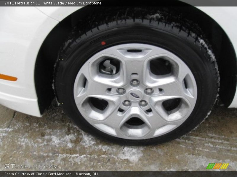 White Suede / Medium Light Stone 2011 Ford Fusion SE