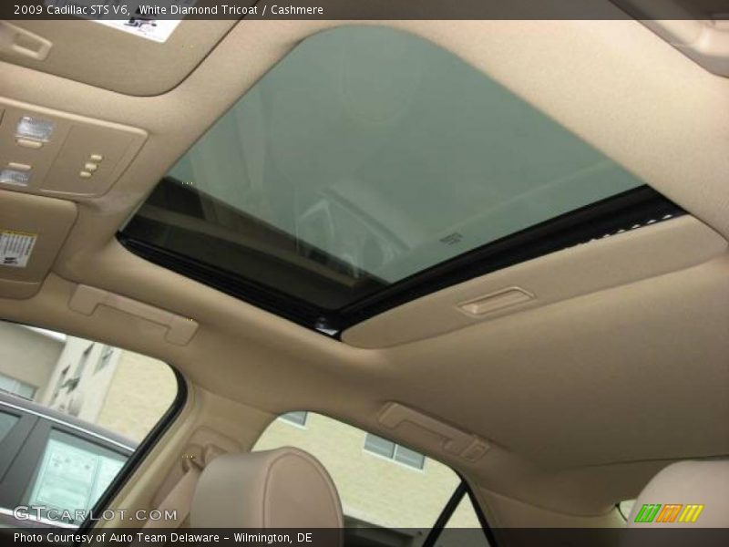 White Diamond Tricoat / Cashmere 2009 Cadillac STS V6