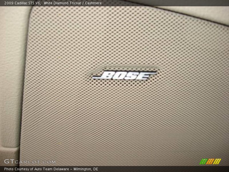 White Diamond Tricoat / Cashmere 2009 Cadillac STS V6