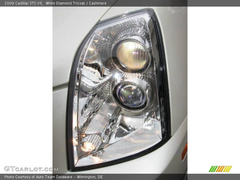 White Diamond Tricoat / Cashmere 2009 Cadillac STS V6