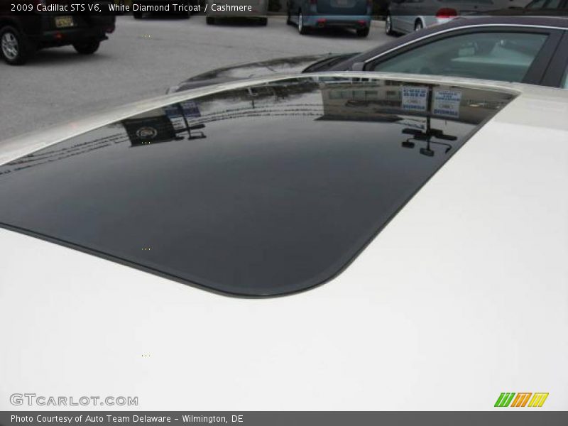 White Diamond Tricoat / Cashmere 2009 Cadillac STS V6