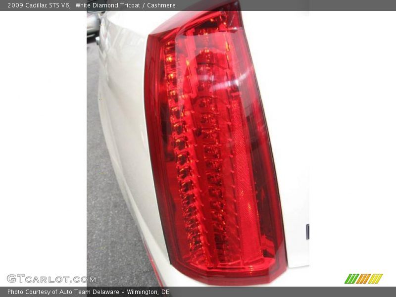 White Diamond Tricoat / Cashmere 2009 Cadillac STS V6